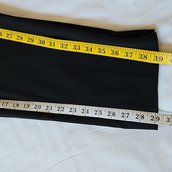 Apostrophe Black Pleated Tapered Leg Pants Size 10 - Picture 13 of 15